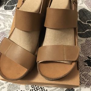 Clarks wedge sandals